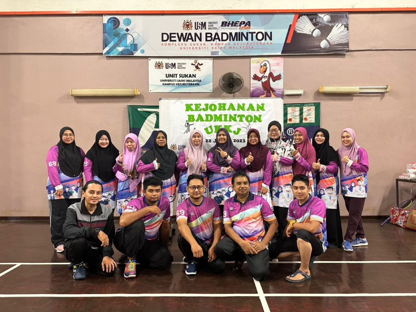 Kejohanan Badminton 01